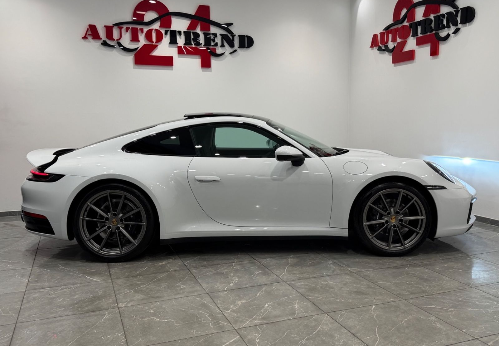 Porsche 911 Carrera 992 Coupe SPORT-CHRONO-4-Rohr-Optik foto 10