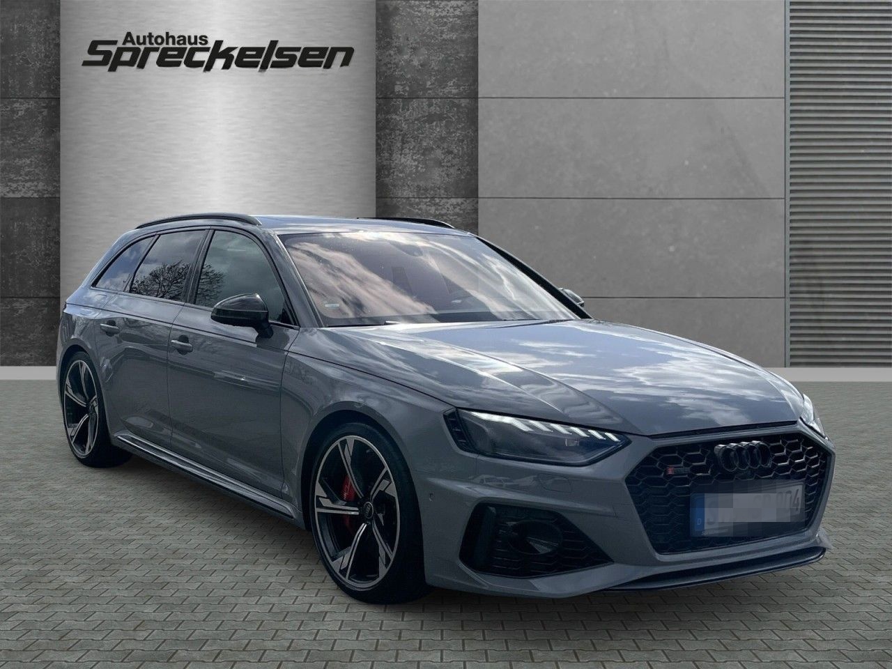 Audi RS4 Avant 2.9 TFSI quattro Navi+Pano+Leder+Matri foto 6