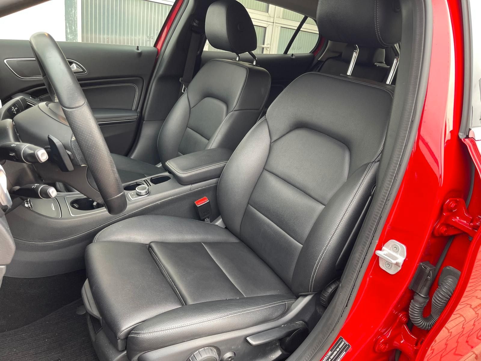 Mercedes-Benz GLA 220 4Matic Urban/2HD/NAVI/LED/SHZ/Parkassist foto 9