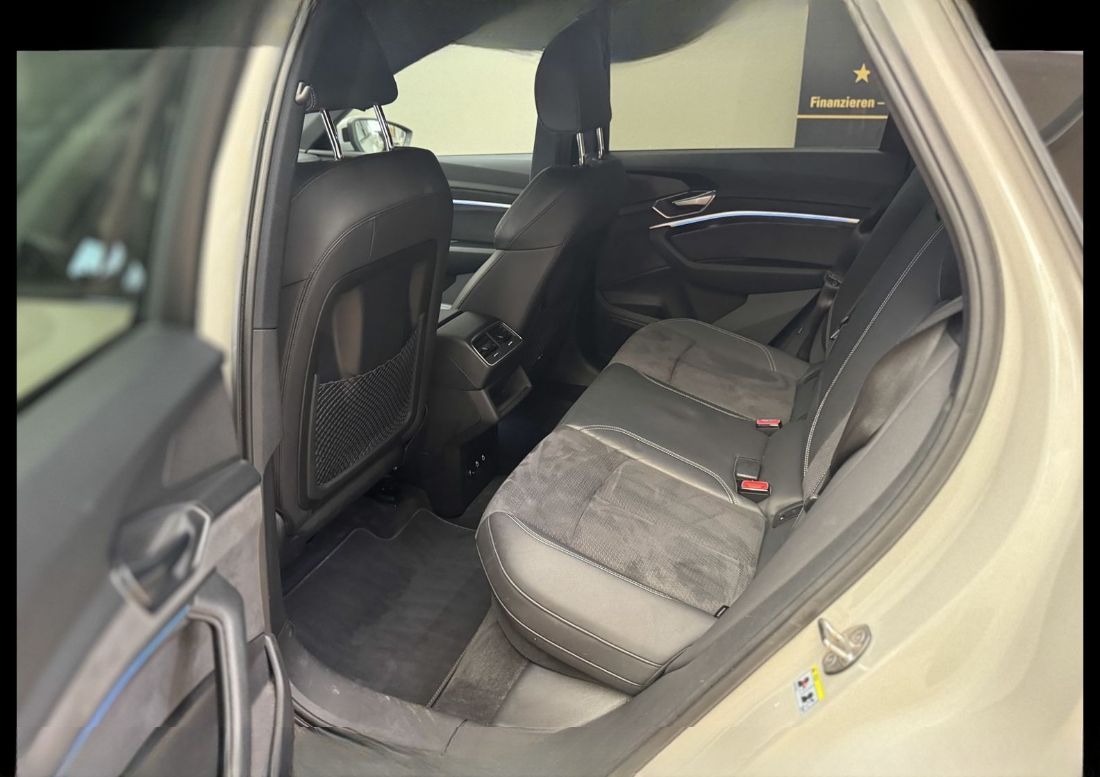 Audi e-tron 55 QU.S-Line Kamera/21/Side&Lane/ACC/Navi foto 18