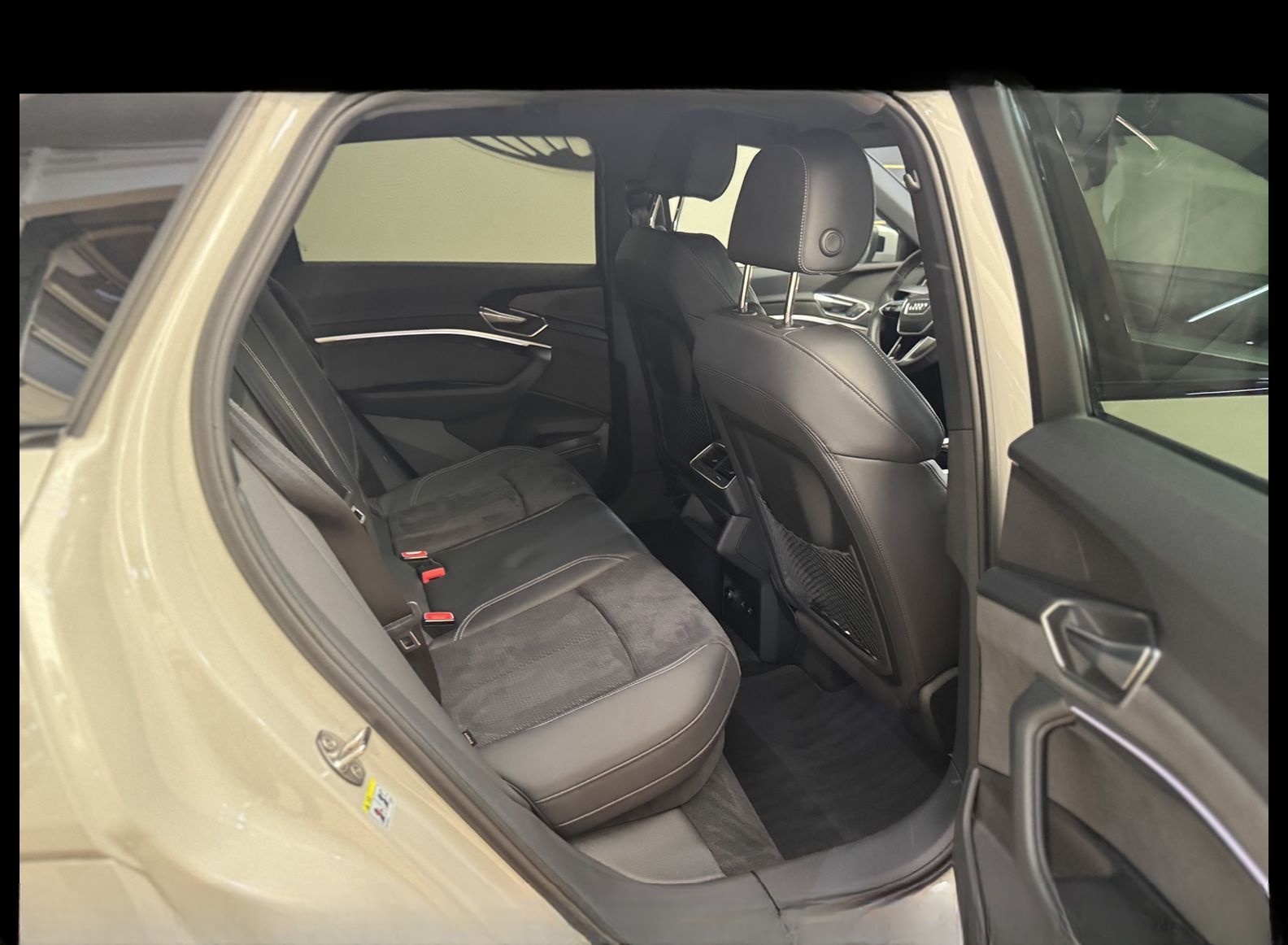 Audi e-tron 55 QU.S-Line Kamera/21/Side&Lane/ACC/Navi foto 19