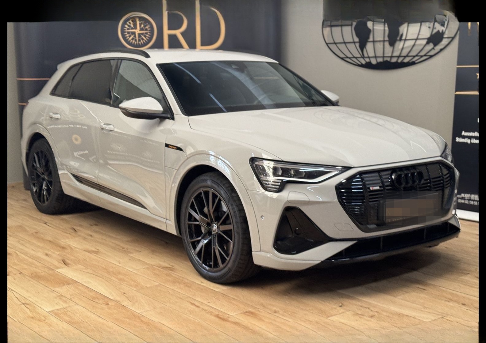 Audi e-tron 55 QU.S-Line Kamera/21/Side&Lane/ACC/Navi foto 5