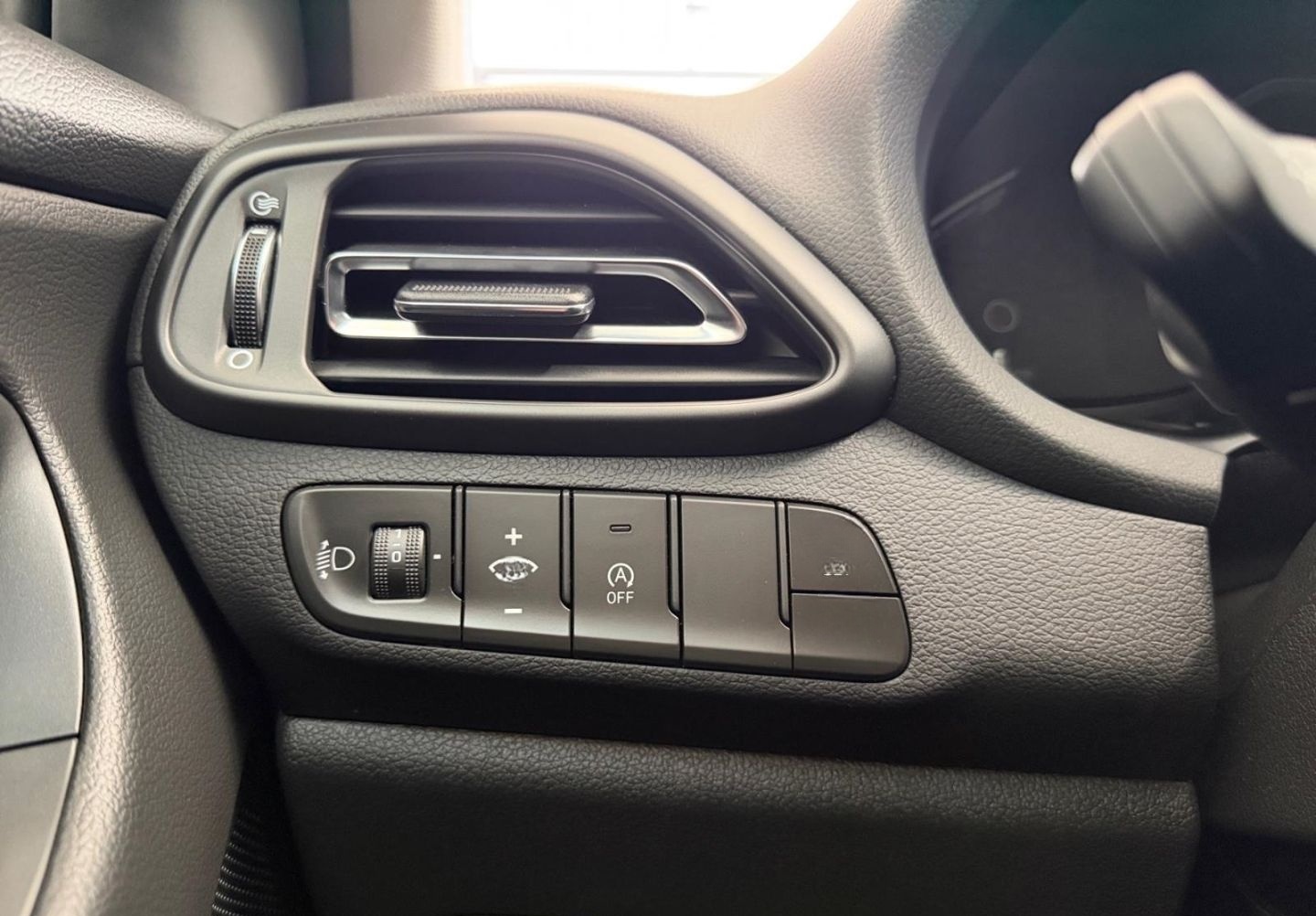 Hyundai i30 1.5 Trend 48V DCT Aut. *NAVIPAKET*AUT* foto 16