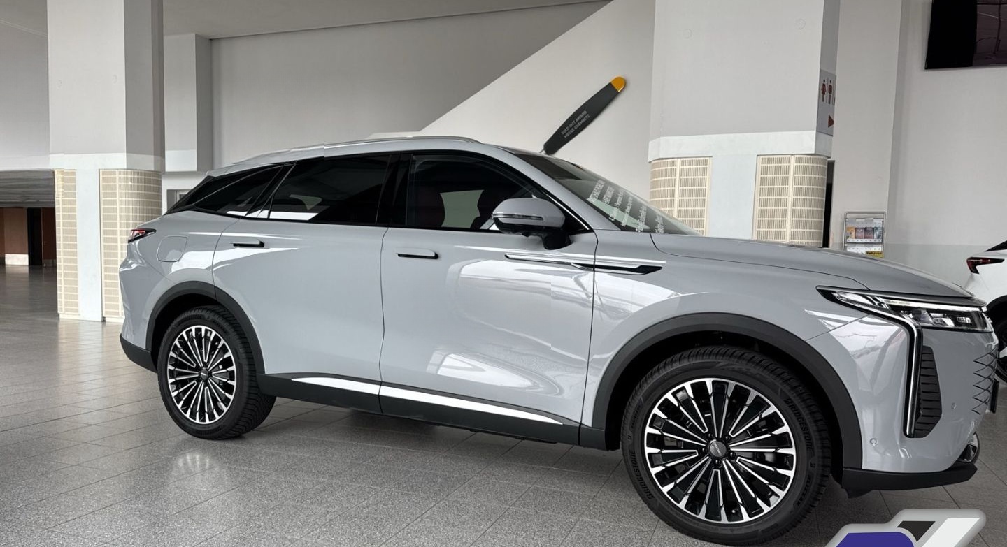 OMODA 9 Omoda 09 PHEV SUPER-HYBRID PREMIUM-SUV 4X4 PAN foto 6