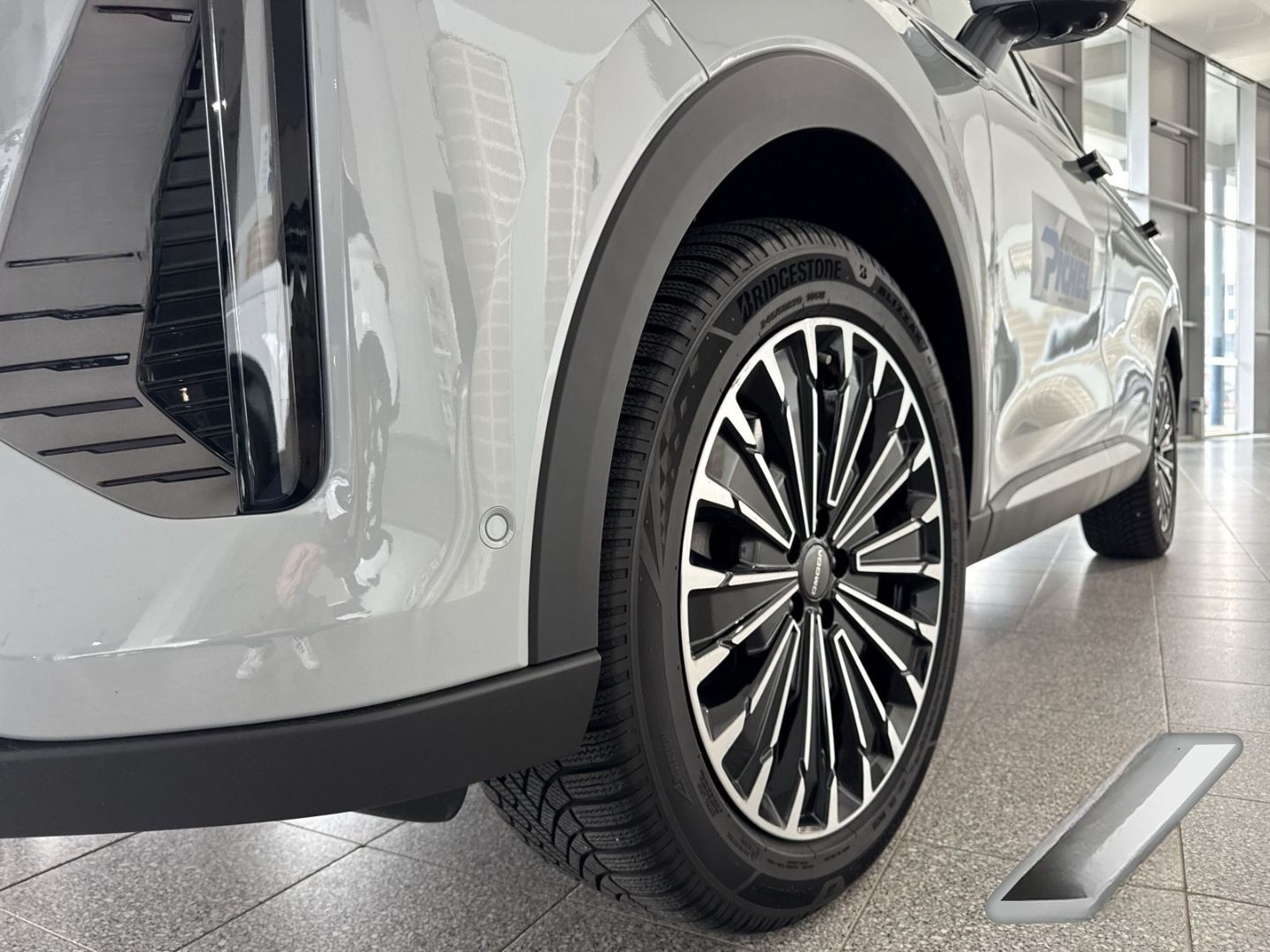 OMODA 9 Omoda 09 PHEV SUPER-HYBRID PREMIUM-SUV 4X4 PAN foto 9