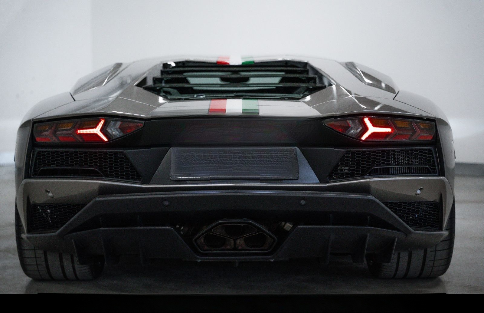 Lamborghini Aventador S Top Zustand Garantie bis 03/27 foto 6