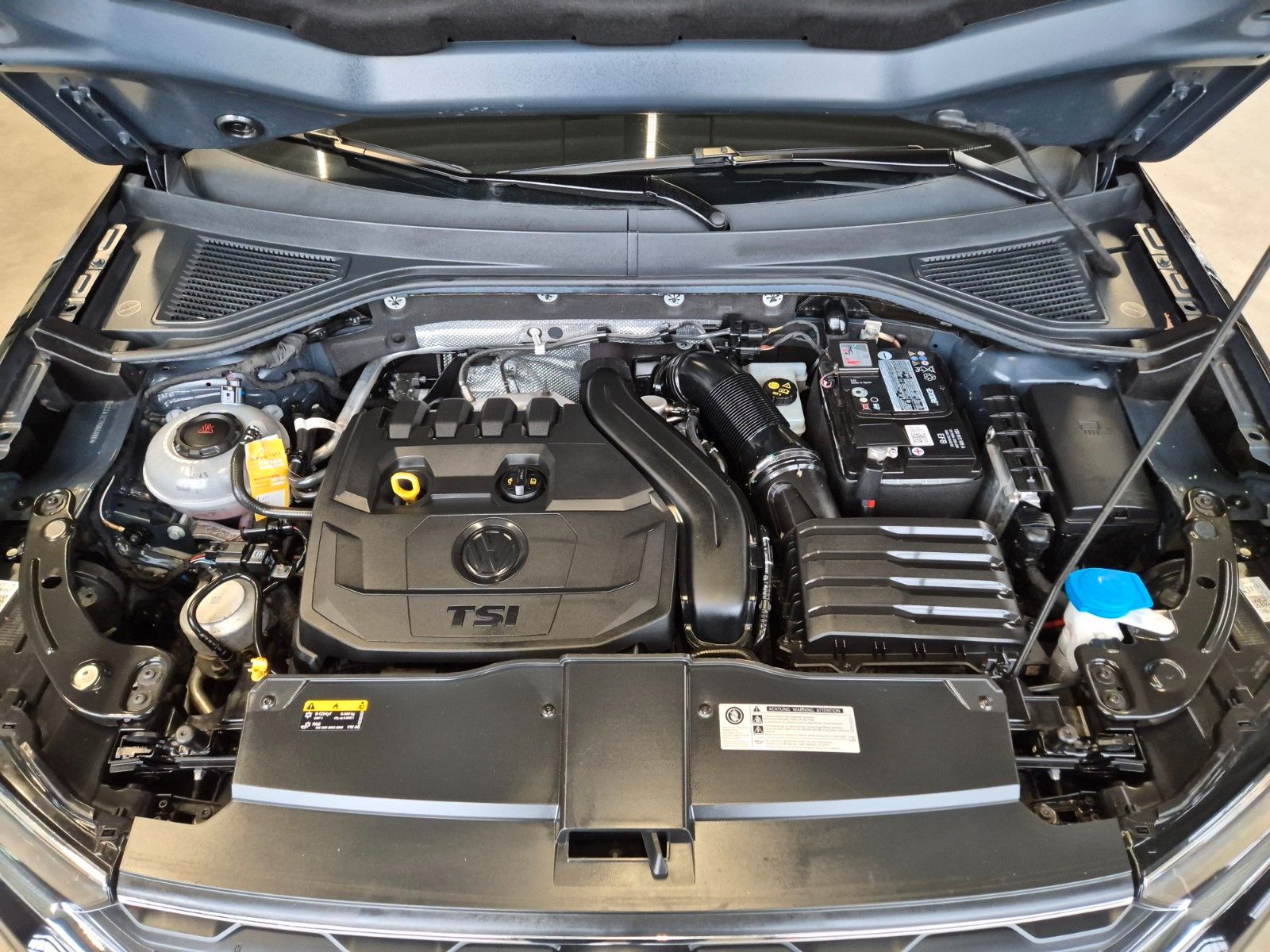 Volkswagen T-ROC 1.5 TSI SPORT SITZHZ PDC CAMERA PANO ACC foto 25