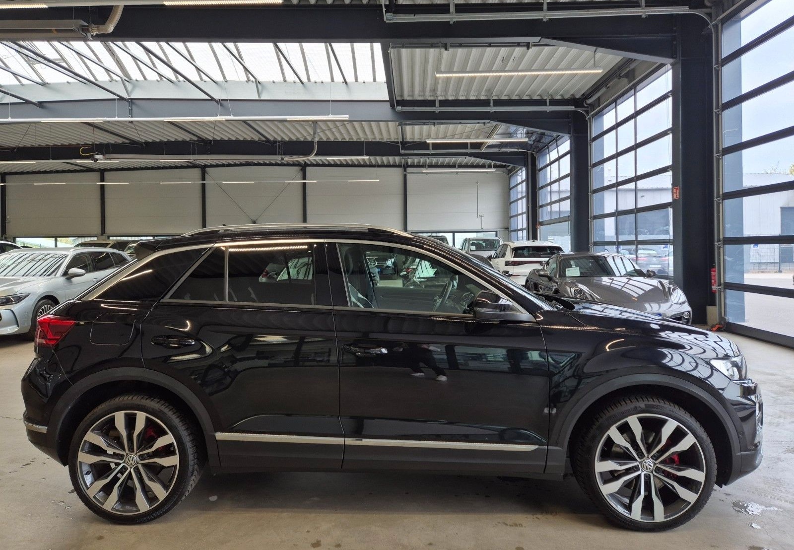 Volkswagen T-ROC 1.5 TSI SPORT SITZHZ PDC CAMERA PANO ACC foto 4