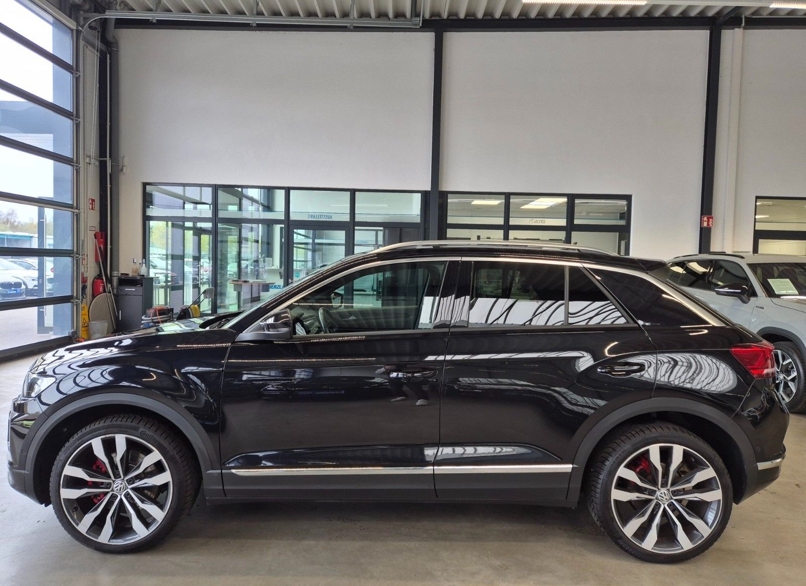 Volkswagen T-ROC 1.5 TSI SPORT SITZHZ PDC CAMERA PANO ACC foto 8