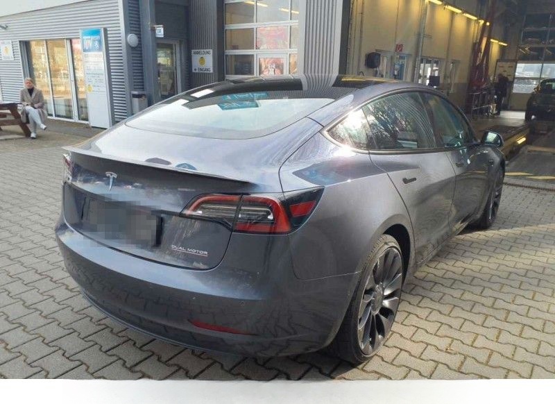 Tesla Model 3 Performance 20" Autopilot3 Pano Ryzen foto 4