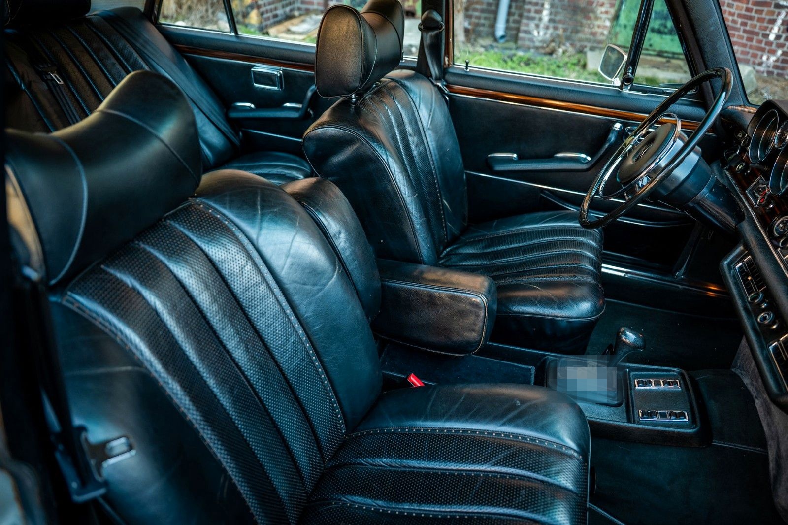 Mercedes-Benz 300 SEL 6,9 foto 11