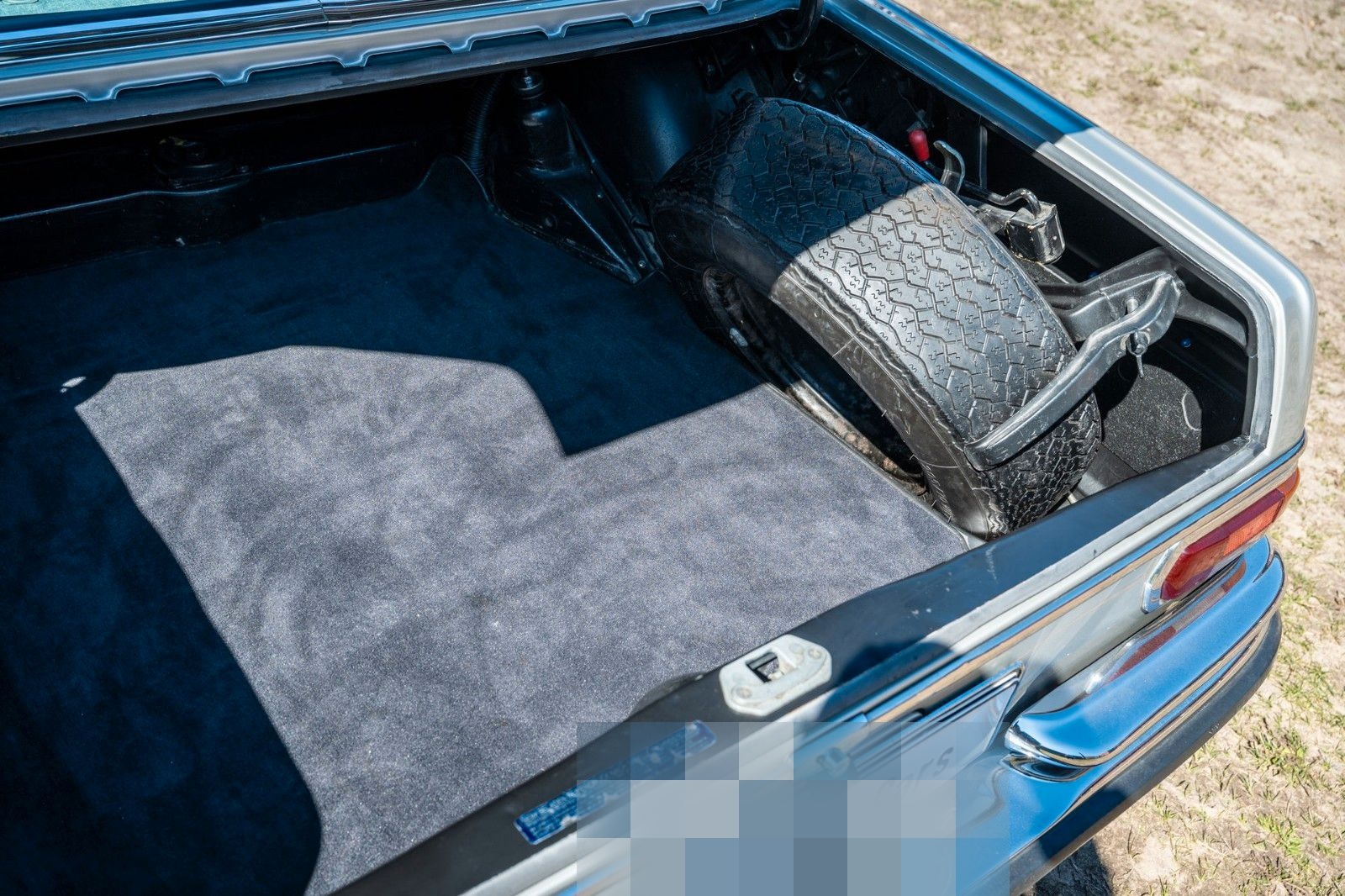 Mercedes-Benz 300 SEL 6,9 foto 16