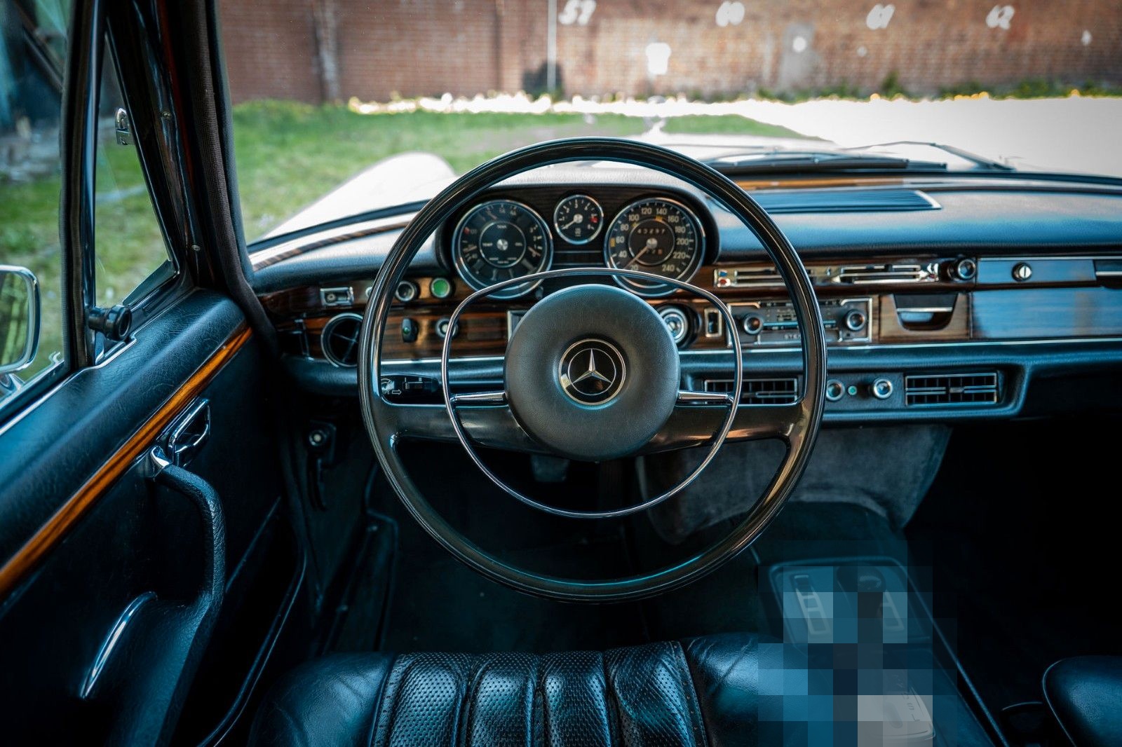 Mercedes-Benz 300 SEL 6,9 foto 8