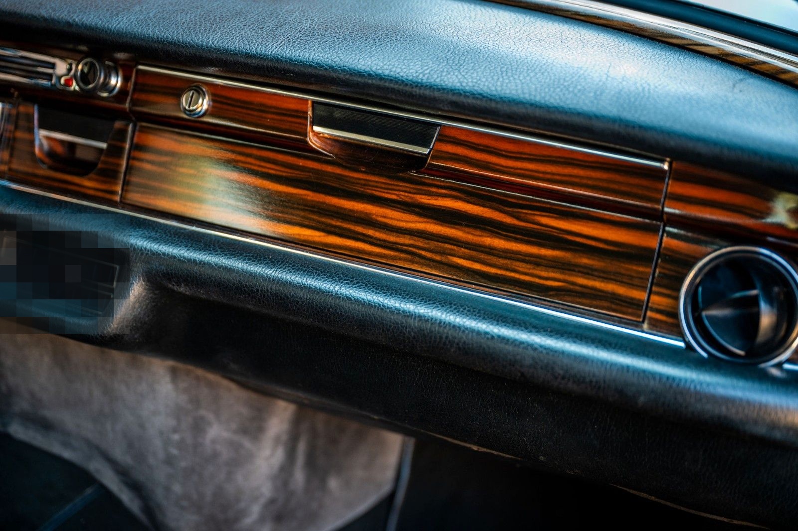 Mercedes-Benz 300 SEL 6,9 foto 10