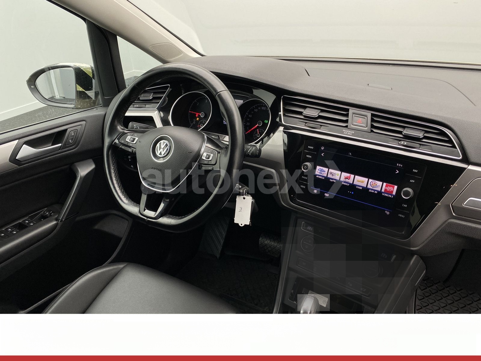 Volkswagen Touran Aut. *Taxi* 7-Sitze+Navi+Lederausst. (865 foto 2