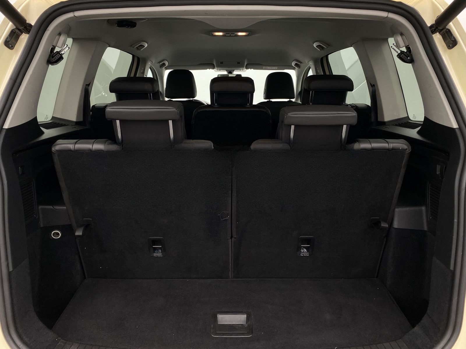 Volkswagen Touran Aut. *Taxi* 7-Sitze+Navi+Lederausst. (865 foto 13