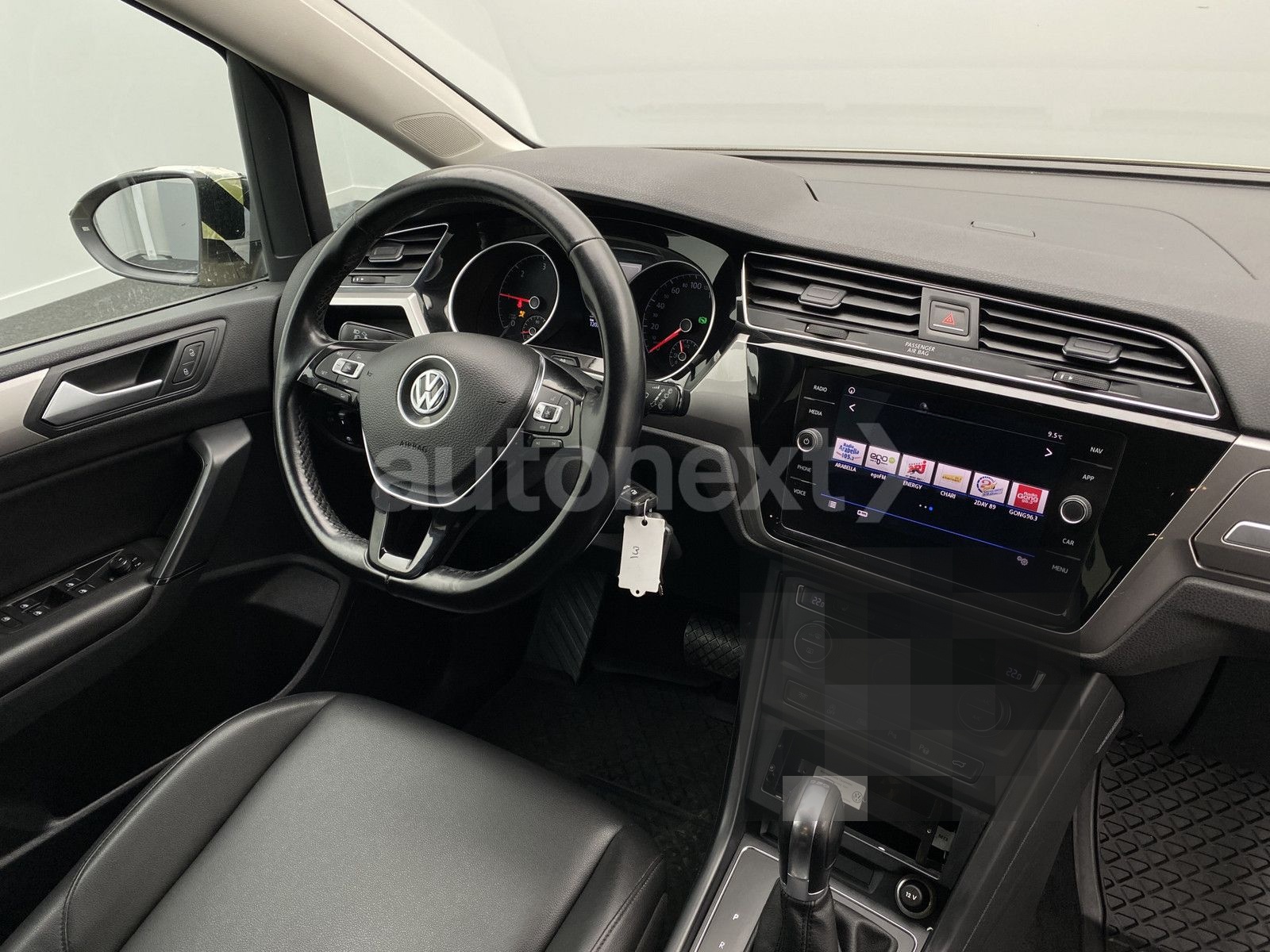 Volkswagen Touran Aut. *Taxi* 7-Sitze+Navi+Lederausst. (865 foto 17