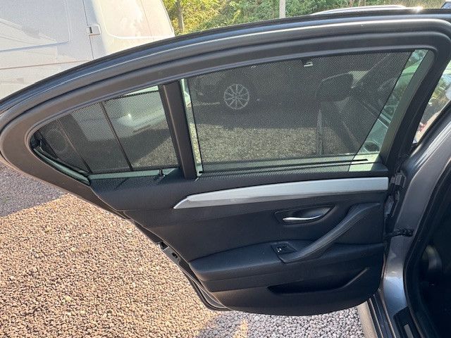BMW 550i*M-Paket*Leder*Navi*Bi-Xenon*Kamera* foto 12