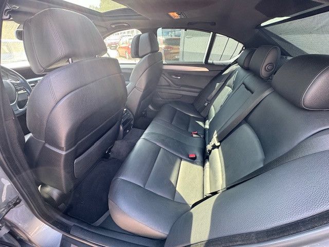 BMW 550i*M-Paket*Leder*Navi*Bi-Xenon*Kamera* foto 13