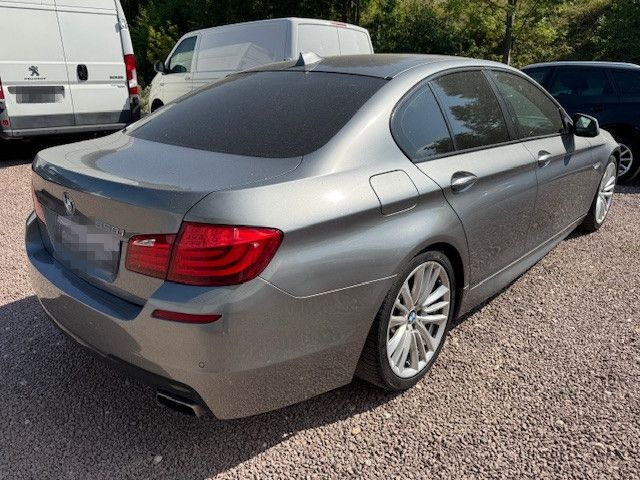 BMW 550i*M-Paket*Leder*Navi*Bi-Xenon*Kamera* foto 5