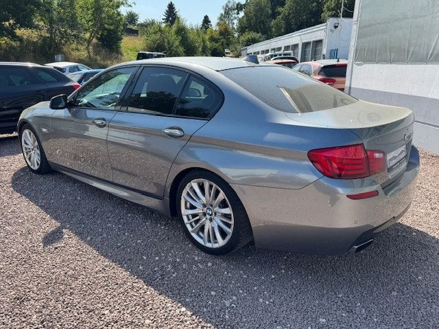 BMW 550i*M-Paket*Leder*Navi*Bi-Xenon*Kamera* foto 7