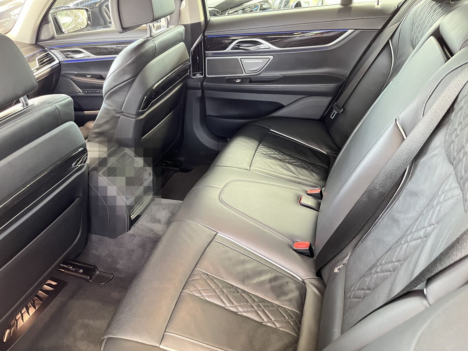 BMW 750d xDrive Limousine Standhzg./Massage/HuD/Lase foto 12