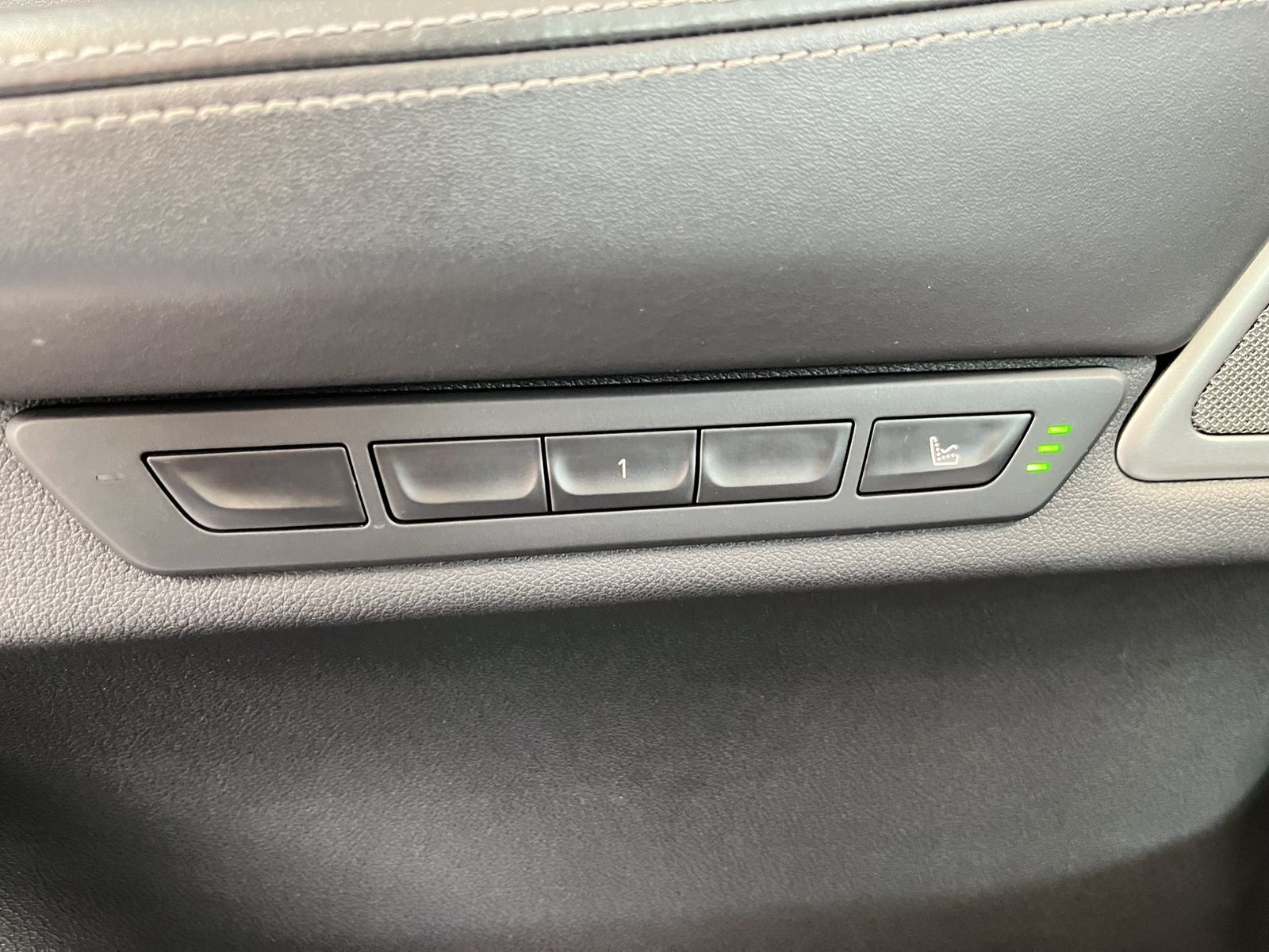 BMW 750d xDrive Limousine Standhzg./Massage/HuD/Lase foto 20