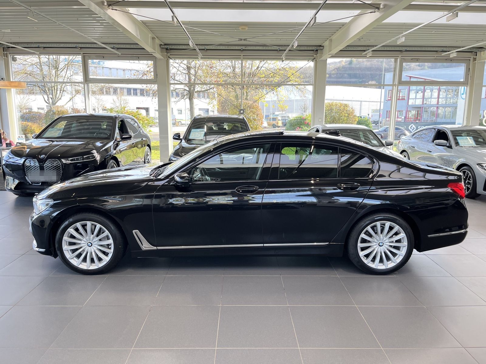 BMW 750d xDrive Limousine Standhzg./Massage/HuD/Lase foto 4