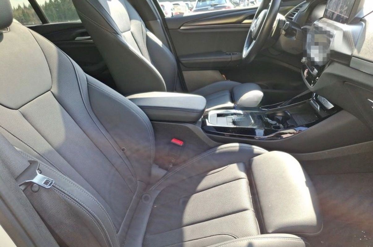 BMW 20i xDrive M Sportpaket ShadowLine PANO AHK StHz foto 3