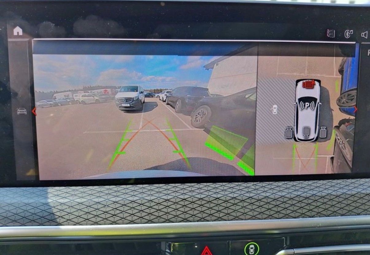 BMW 20i xDrive M Sportpaket ShadowLine PANO AHK StHz foto 9