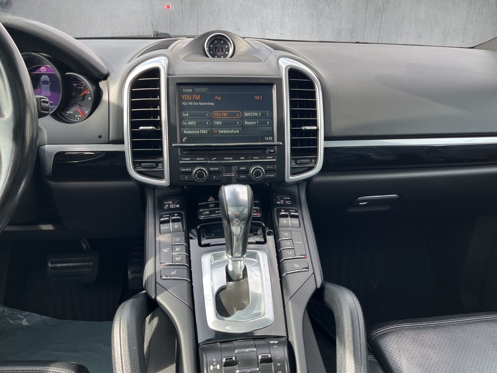Porsche Cayenne Diesel AHK/PANO/DAB+/NAVI/BI-XENON foto 16