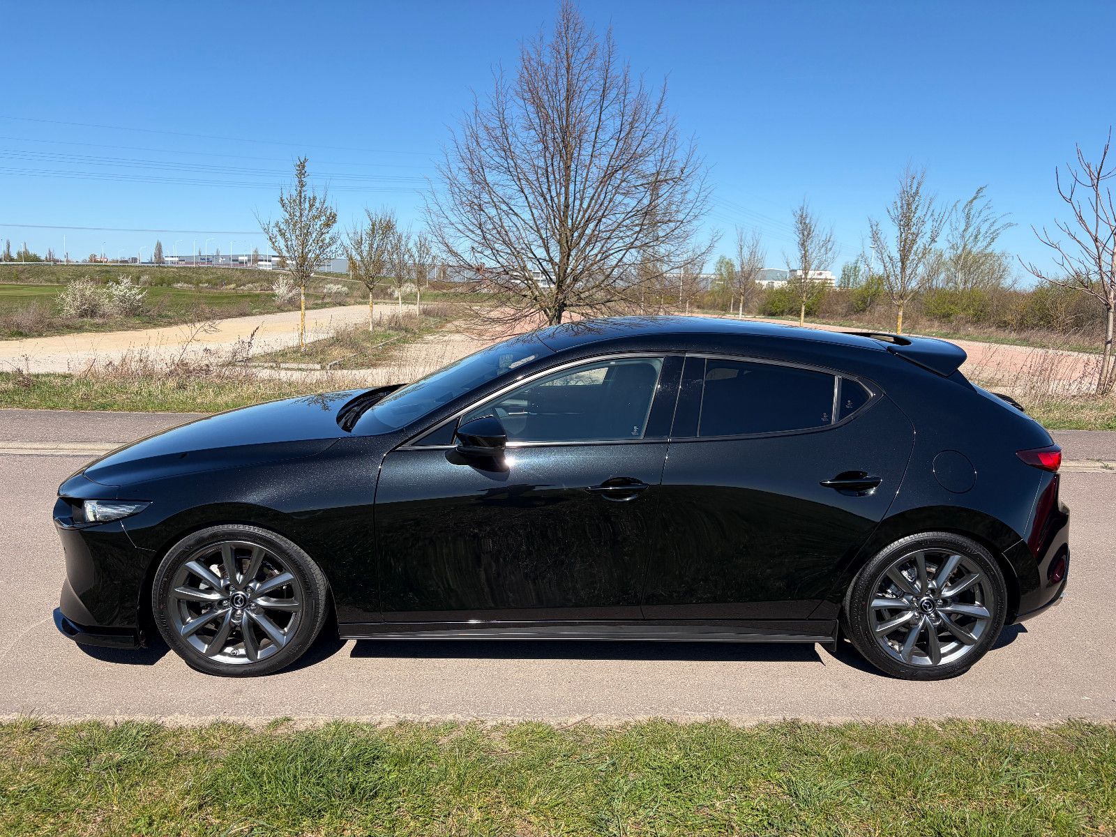 Mazda 3 Lim. Selection*BOSE*ABSTANDSTEMP.*NAVI*HUD* foto 4