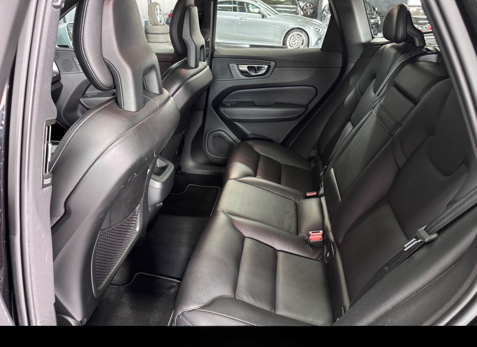 Volvo XC 60 XC60 R Design AWD Panoramadach foto 16