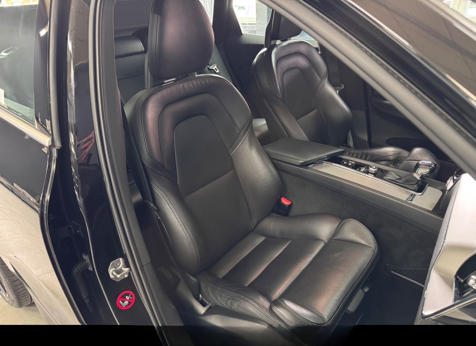 Volvo XC 60 XC60 R Design AWD Panoramadach foto 18