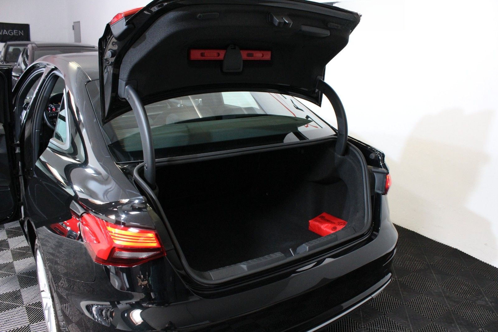 Audi A3 Limousine 30 TFSI*Advanced*S-tronic*LED*Navi* foto 18