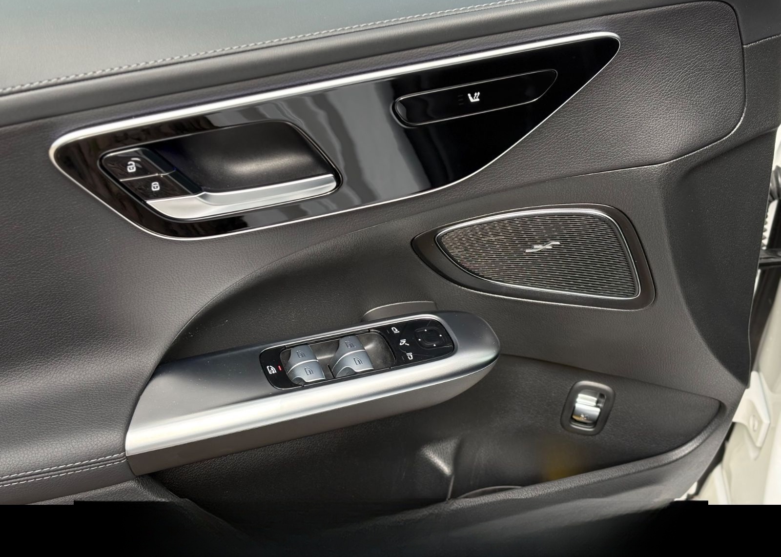 Mercedes-Benz C 220 d T-Modell AMG 4Matic+AHK+STANDH+ACC foto 11