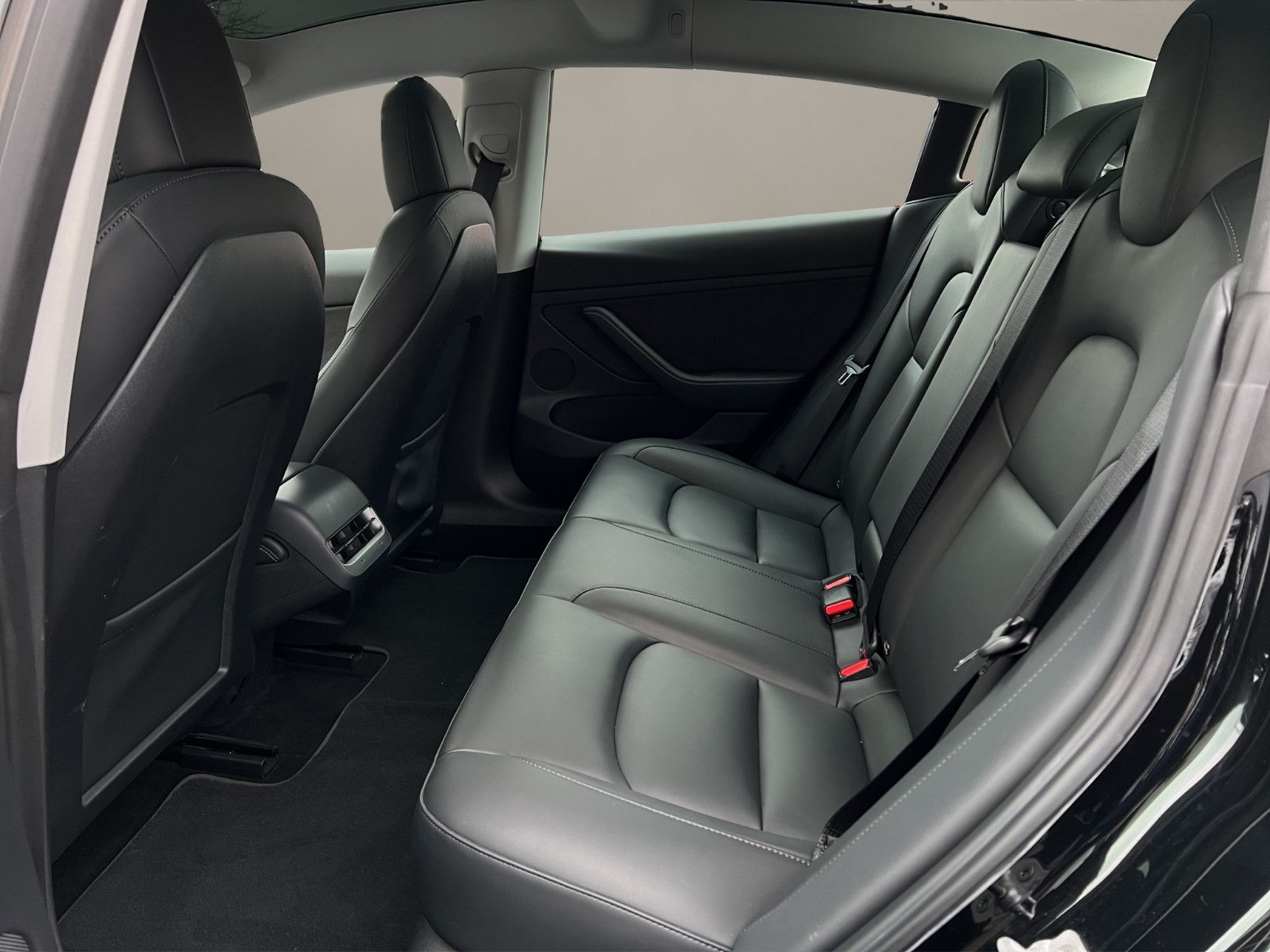 Tesla Model 3 Basis RWD  *1.Hand* foto 7