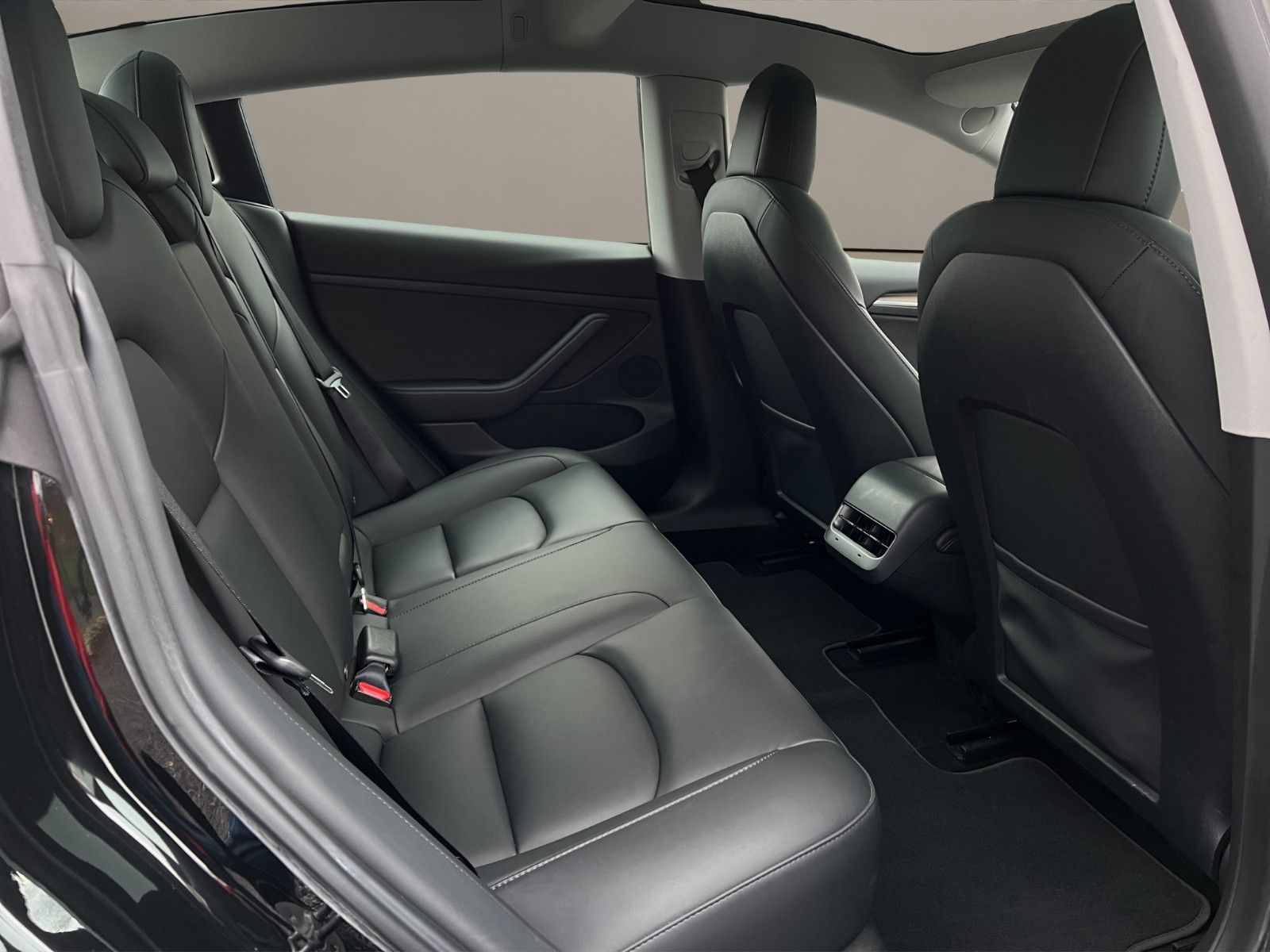 Tesla Model 3 Basis RWD  *1.Hand* foto 8