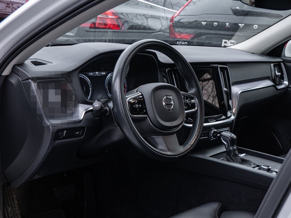 Volvo V60 D4 AWD Momentum Pro NAVI KAM HK BLIS foto 16