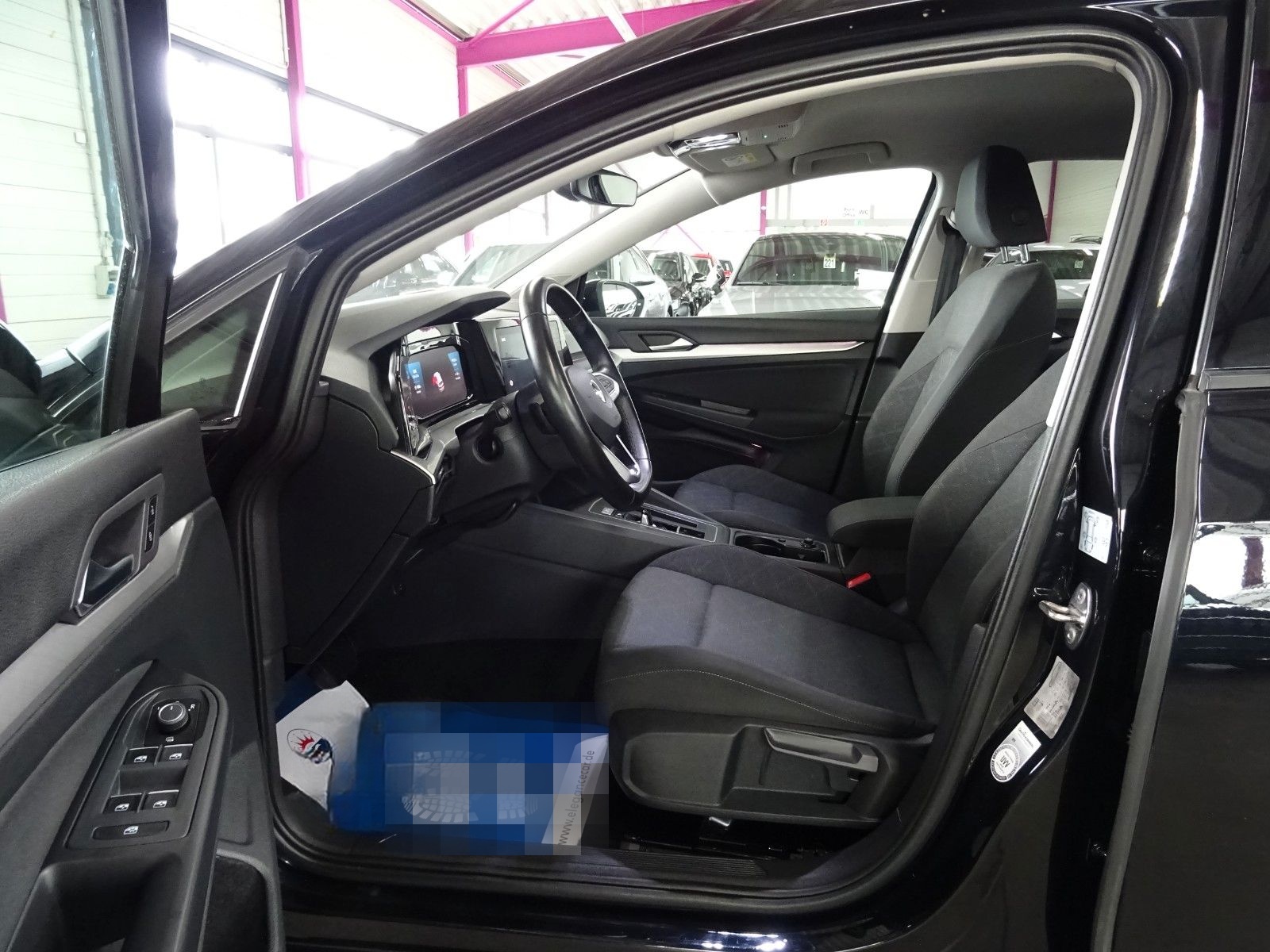 Volkswagen GOLF 8 2.0 TDI Life*ACC*PLA*SHA*LED*FLA*SH* foto 8