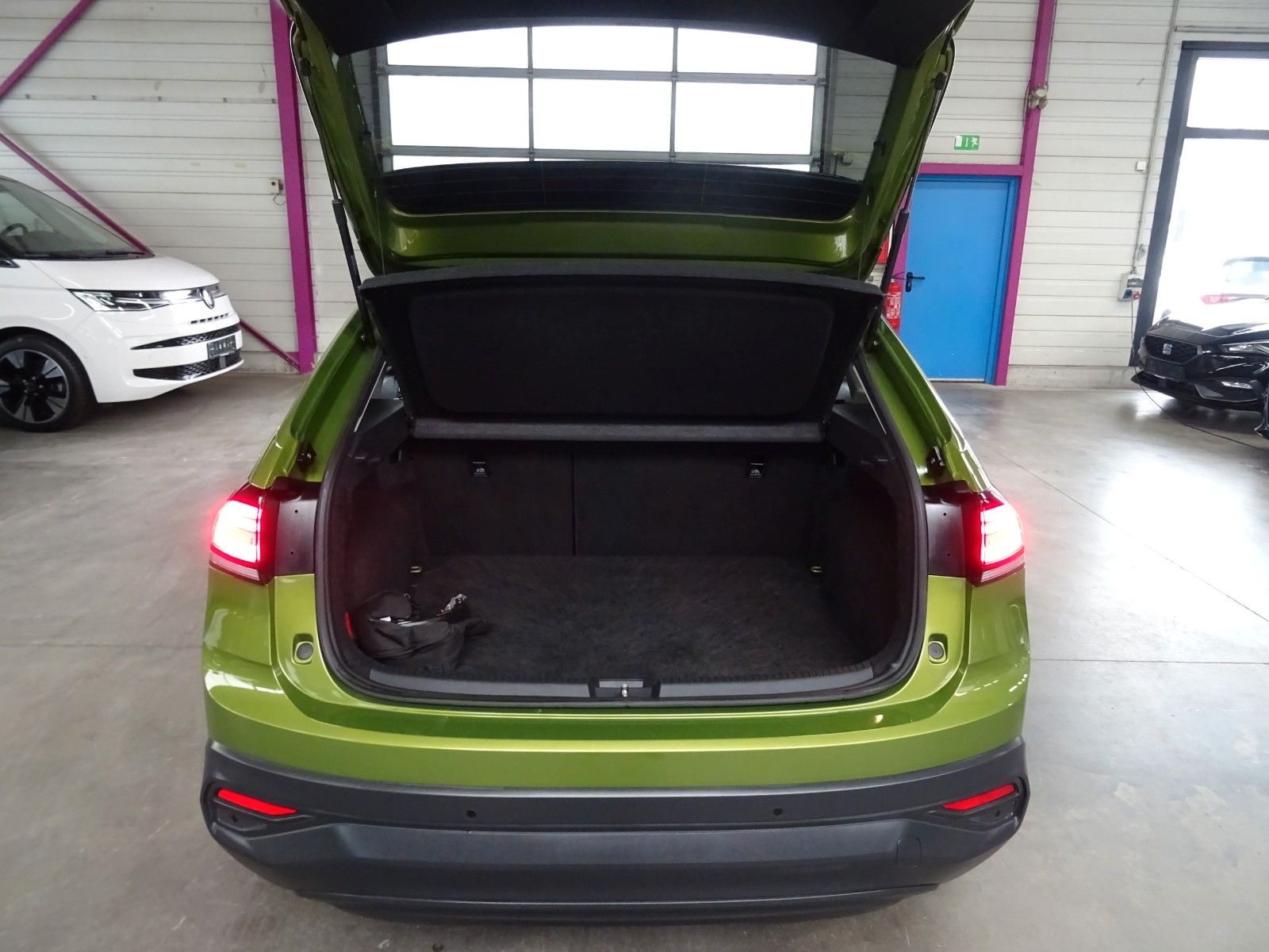 Volkswagen TAIGO 1.0 TSI*DIGI*AHK*ACC*CAM*BEATS*TWA*SHA*KEY foto 15