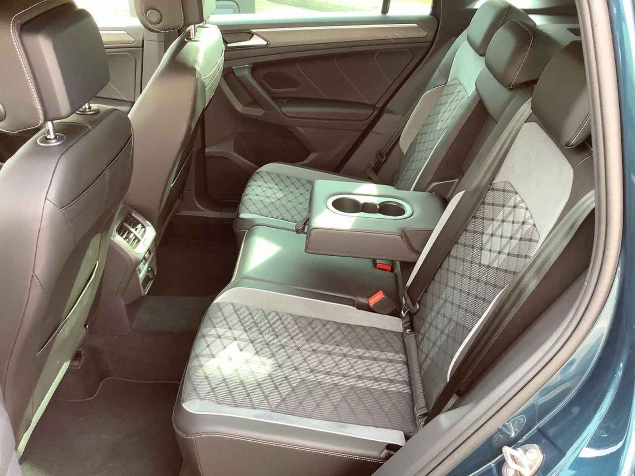 Volkswagen Tiguan R-Line foto 11