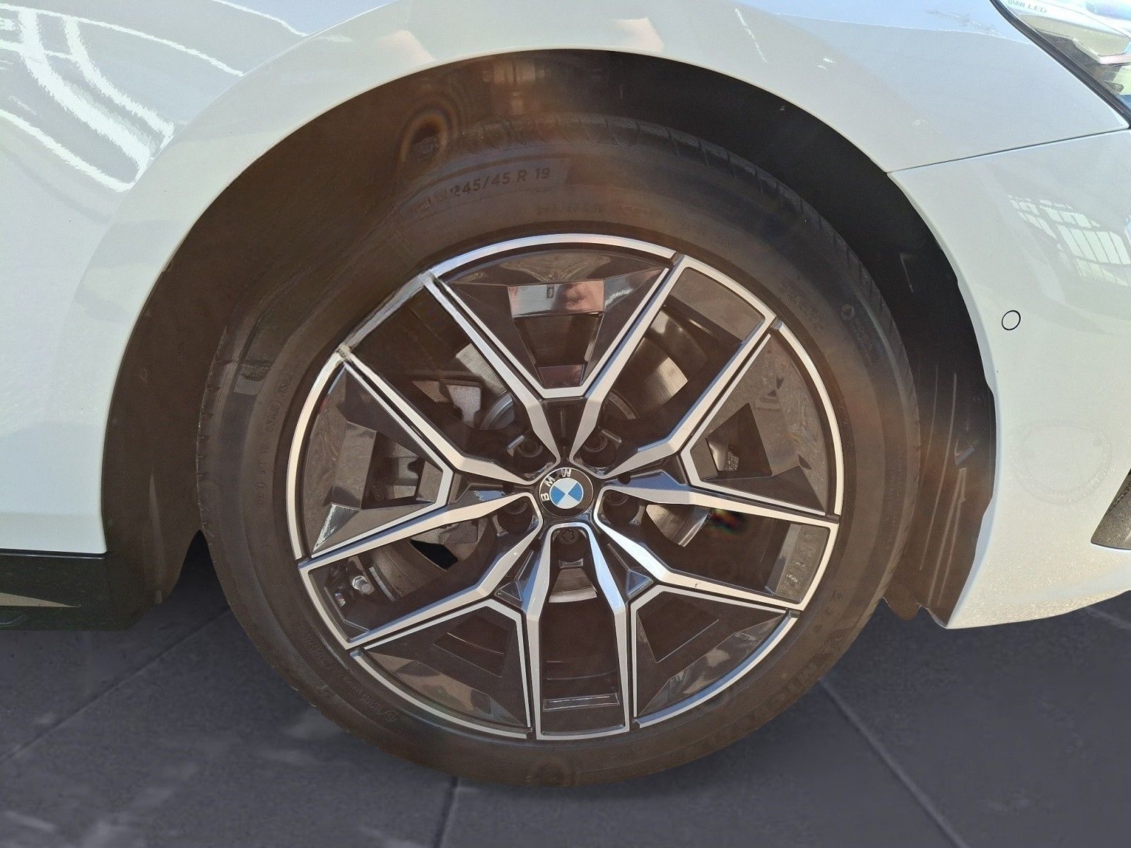 BMW 520d xDrive M SPORT Harman Kardon Adaptiv LED Dr foto 12