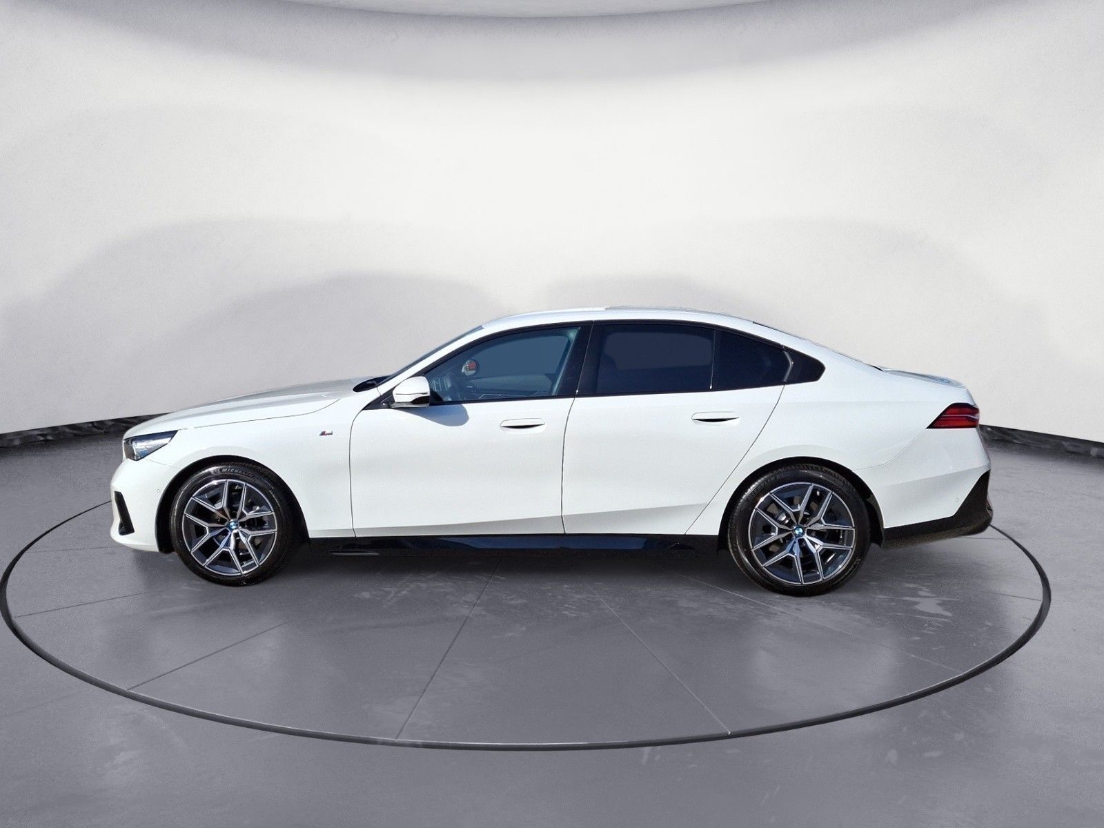 BMW 520d xDrive M SPORT Harman Kardon Adaptiv LED Dr foto 3
