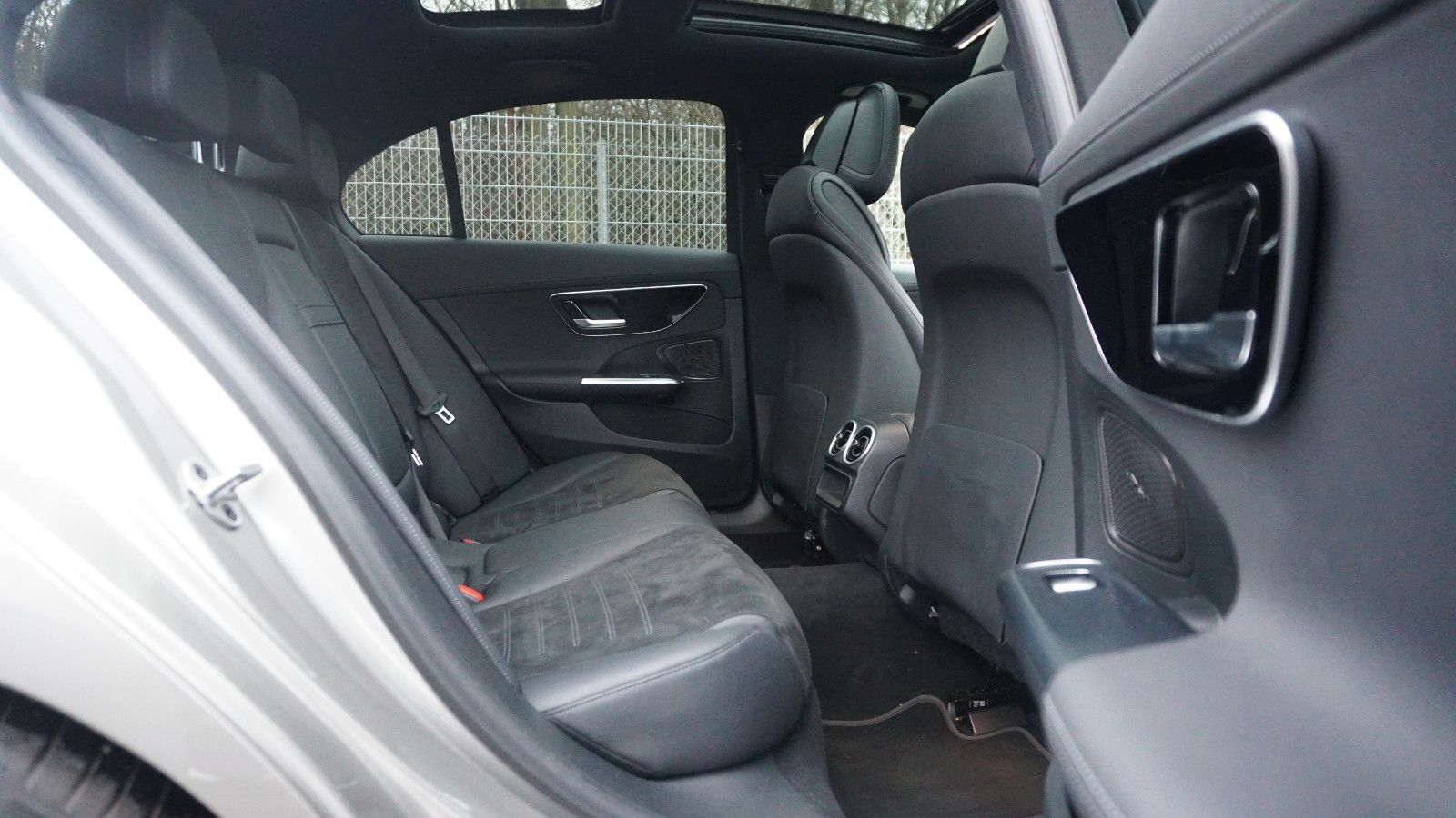 Mercedes-Benz C 200 AMG LED/Pano/SpurAs/Cam/TWA/Ambiente/Navi+ foto 15