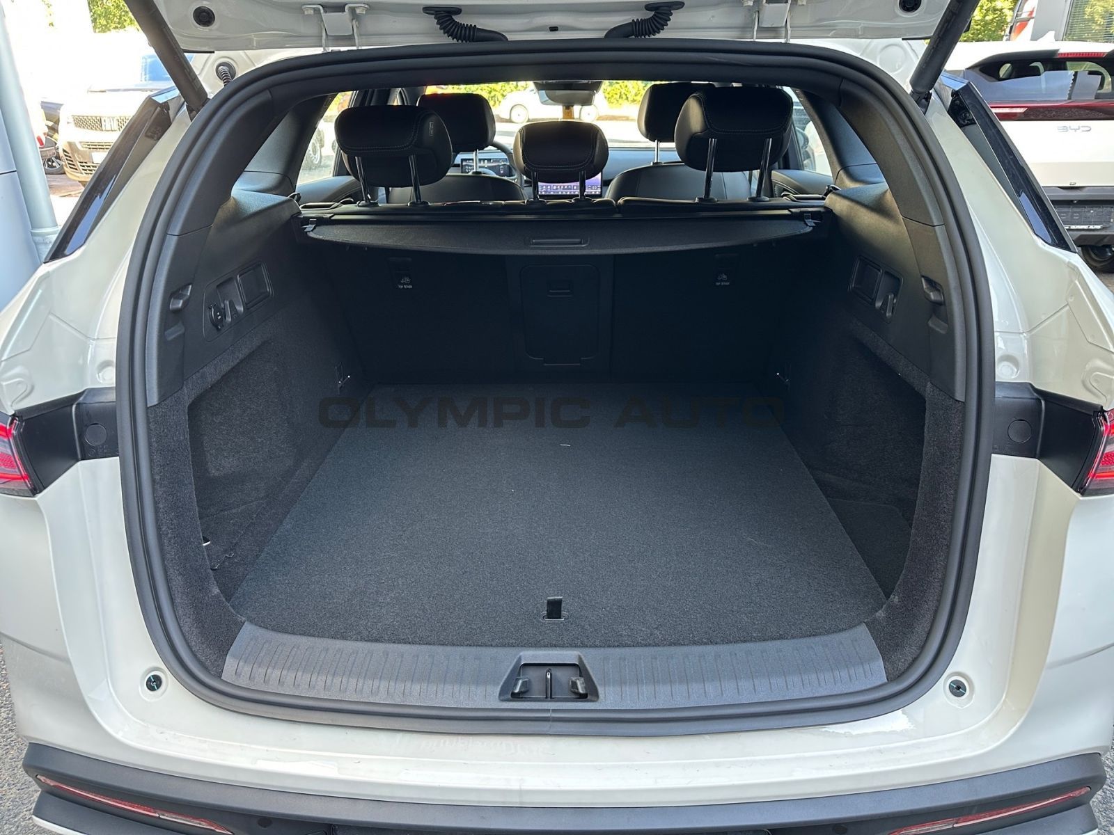 BYD Seal 6 DM-i Touring Boost  KAMERA LED NAVI TOUCH foto 12