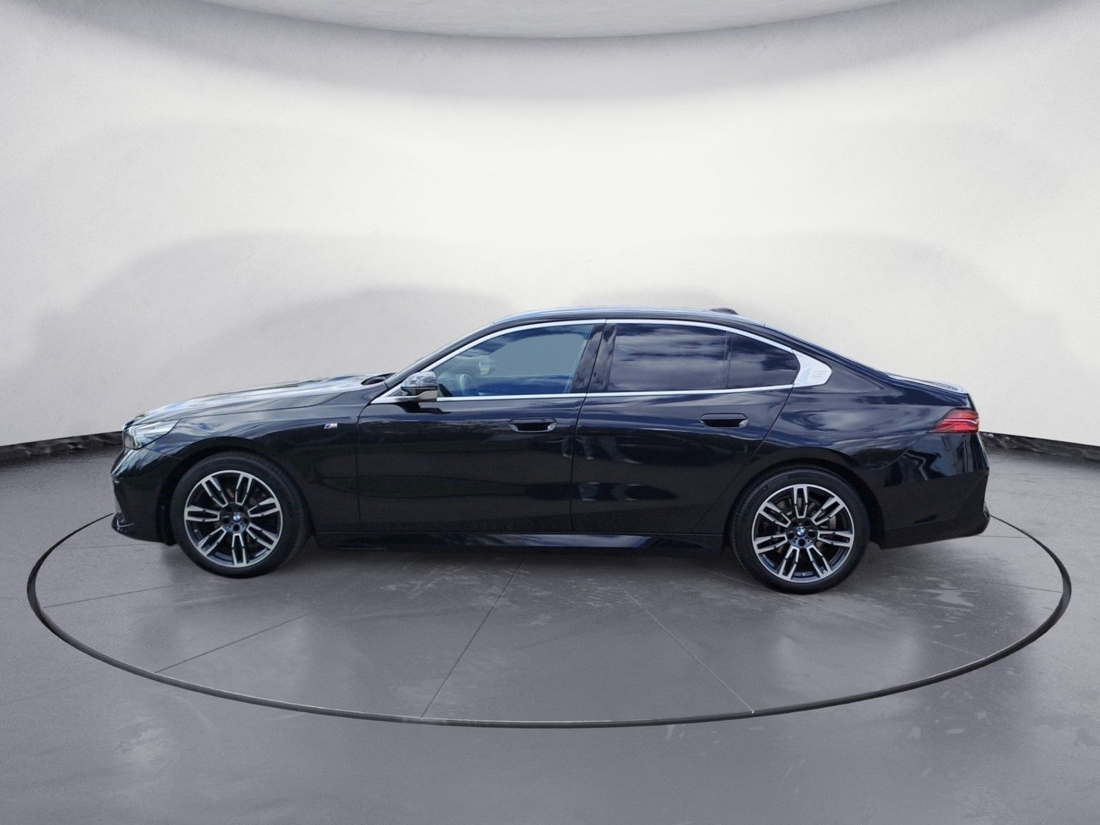 BMW 520d xDrive M-Sportpaket Komfortsitze 19 Zoll Na foto 3