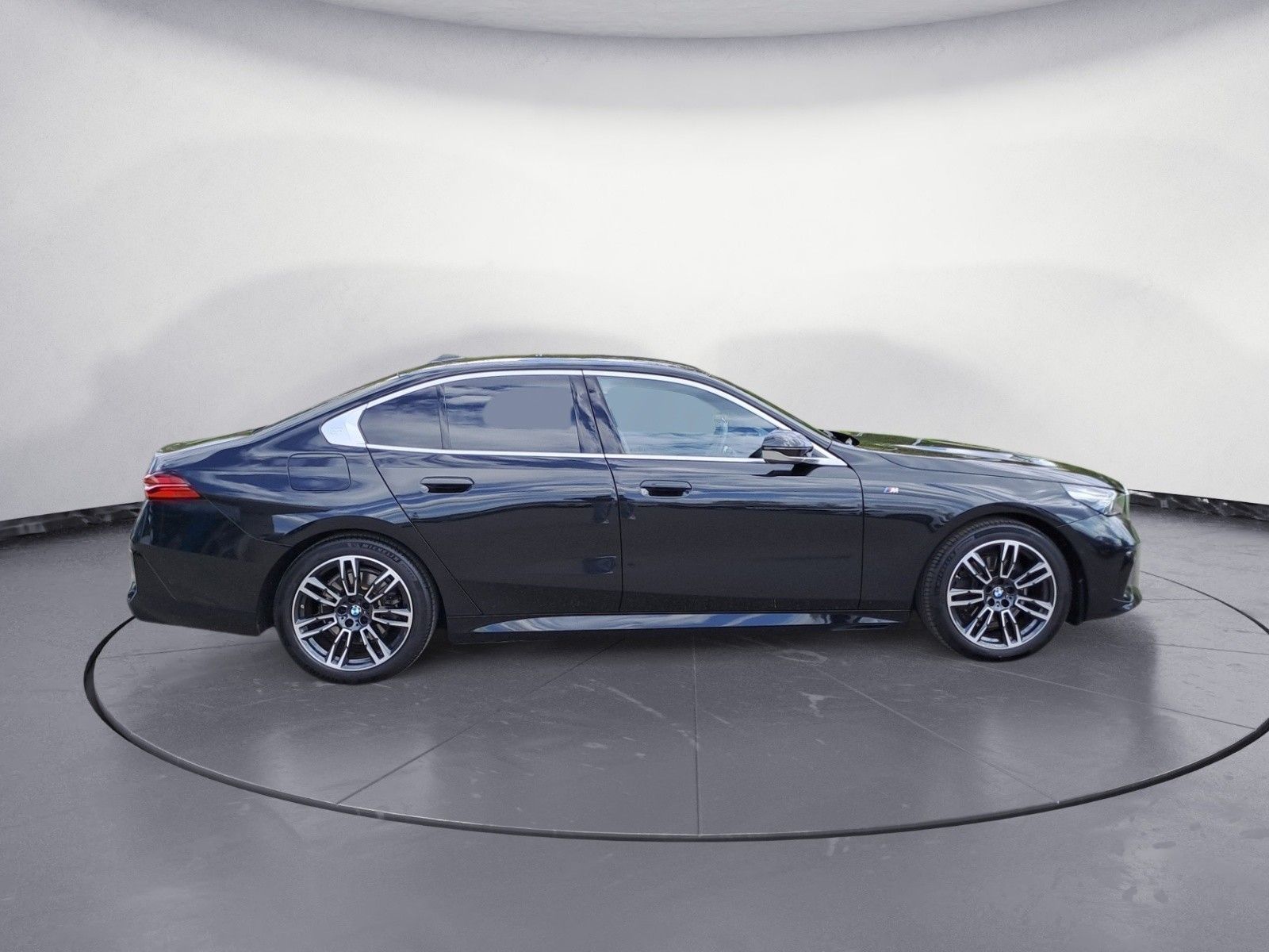BMW 520d xDrive M-Sportpaket Komfortsitze 19 Zoll Na foto 6