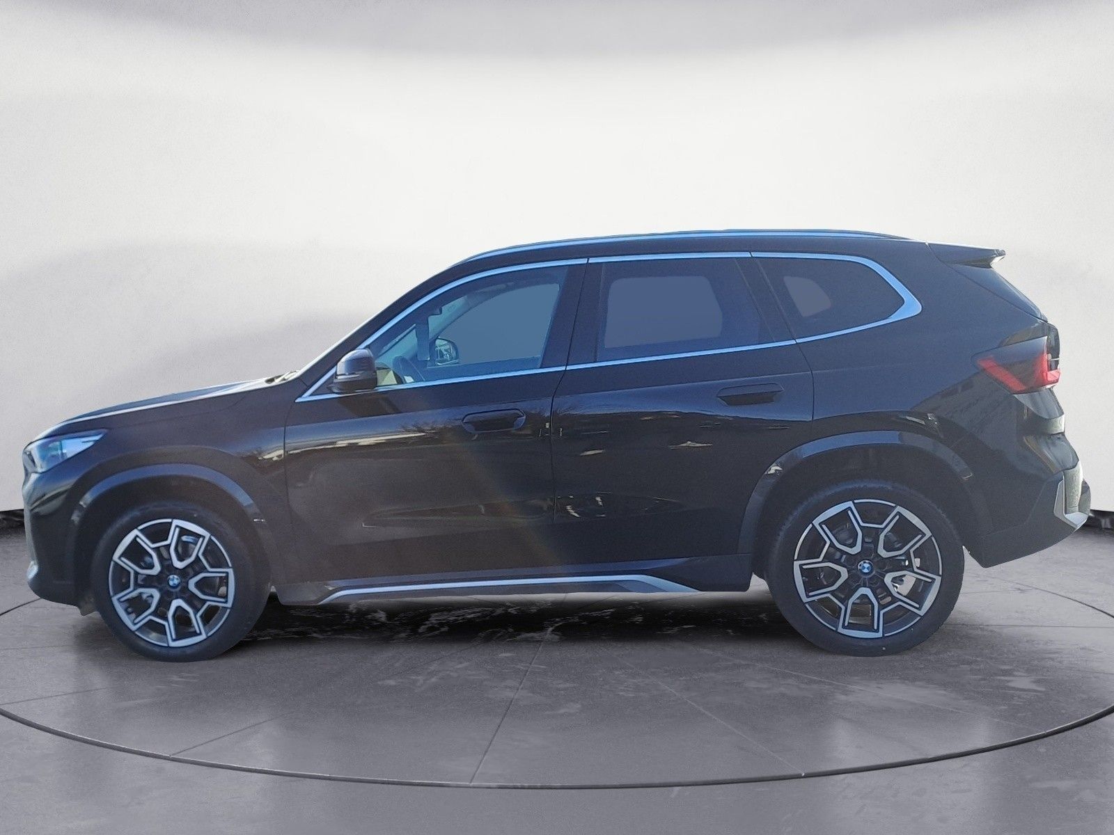 BMW X1 sDrive18d x-line Premiumpaket AHK foto 4