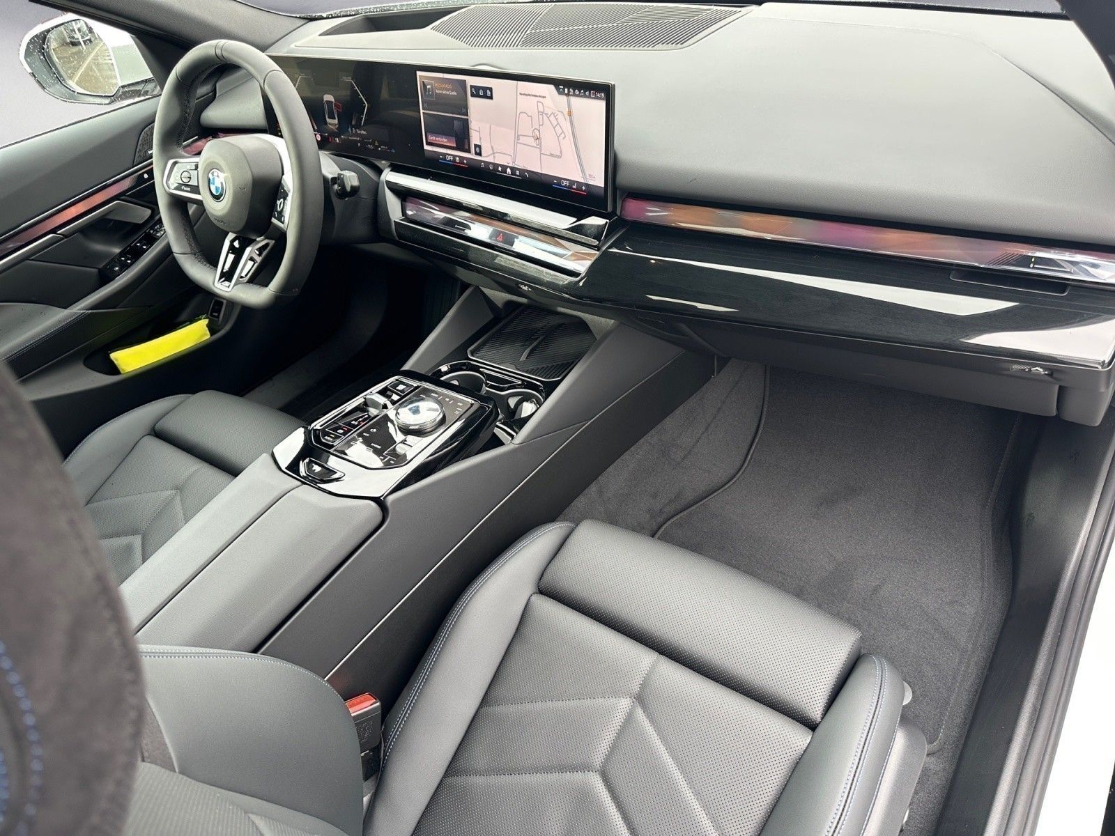 BMW 520d xDrive Limousine AHK M-Sport M-SportPro foto 9